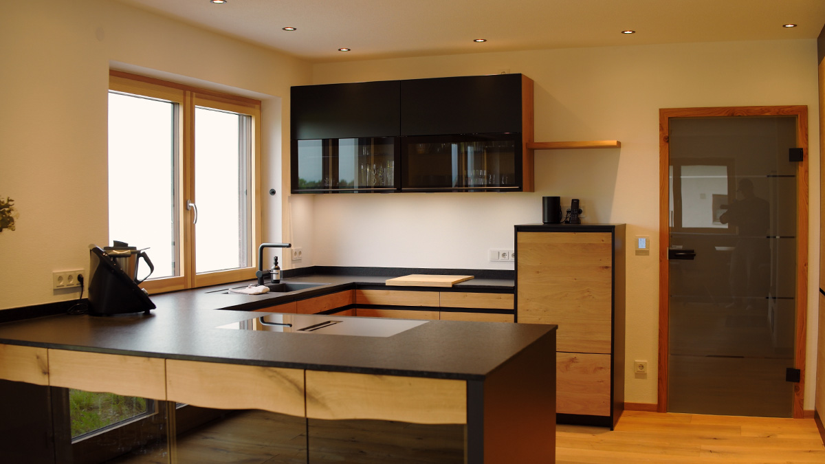 Küche mit klaren Kanten