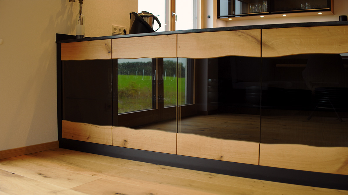 Schränke Eiche und schwarz